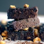 Make this paleo Nutella Fudge Bars for a decadent and healthy treat! They taste exactly like nutella and are a cross between fudge and brownies!