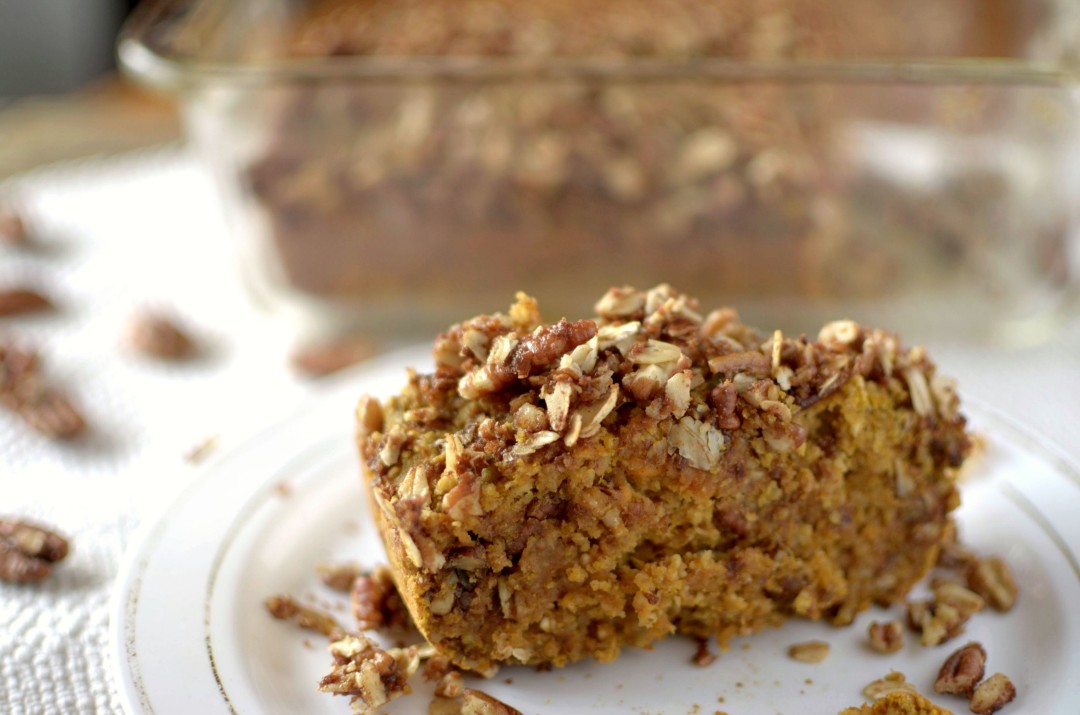 Sweet Potato Oatmeal Bread with Pecan Streusel {GF + Vegan!}