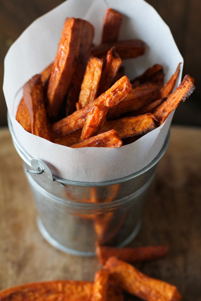 cinnamon_and_sugar_sweet_potato_fries_hero
