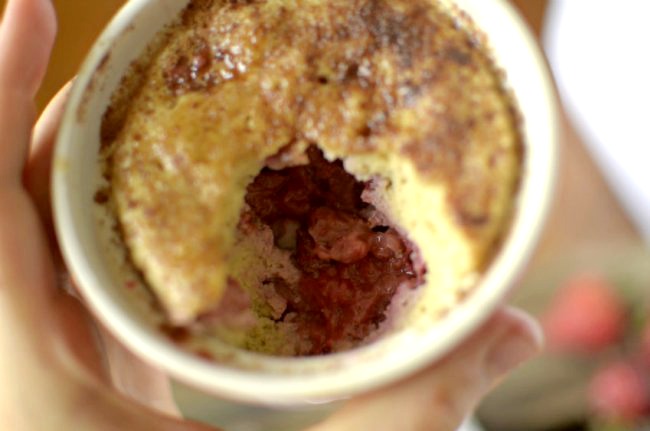 This Healthy Jelly Donut Mug Cake takes seconds to make and tastes like an actual jelly donut! This Mug cake is paleo, gluten free and has a vegan option.