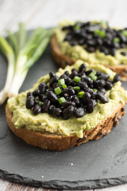 Black-Beans-and-Avocado-Toasts-2