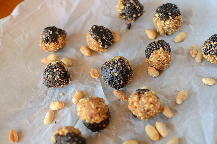  These Healthy No Bake Peanut Butter Nutella Energy Bites are made with only 4 ingredients, have no added sugar, easy to make and are the perfect snack. They are also gluten-free, vegan, and can be paleo.