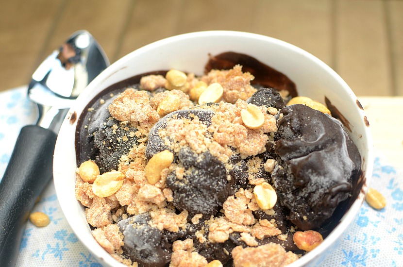 This Vegan Brownie Protein Ice Cream with Peanut Butter Cookie Crumbles is a healthy, delicious and refreshing post-workout snack or dessert that would never know is guilt-free! Also refined-sugar-free, dairy-free, gluten-free and high protein! 