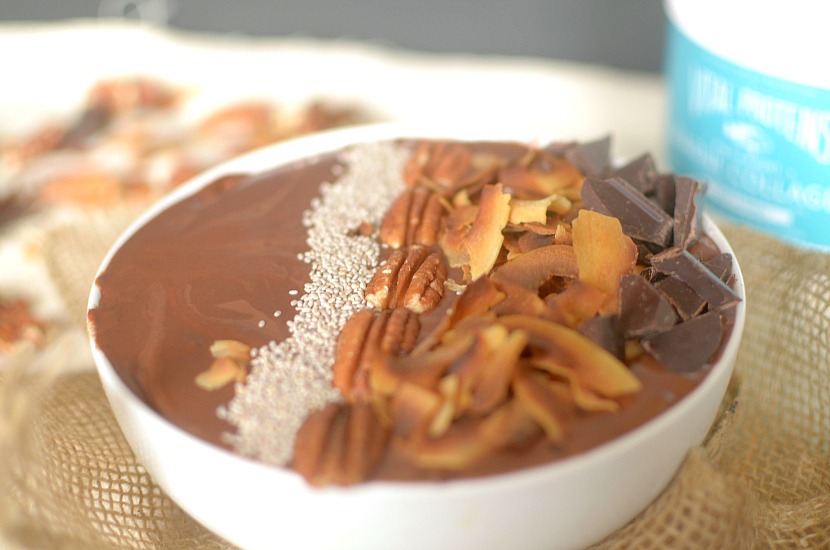 Craving a sweet treat post-workout? Make this German Chocolate Cake Protein Smoothie Bowl! It tastes like dessert, but full of protein from collagen!