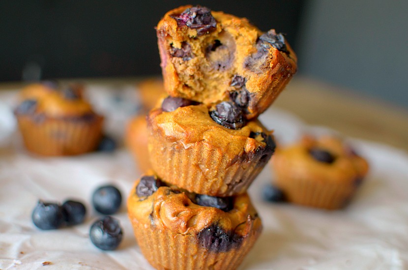 Sweet Potato Blueberry flourless muffins are a healthy and delicious breakfast or snack made with 5 ingredients! Paleo, vegan and gluten-free!