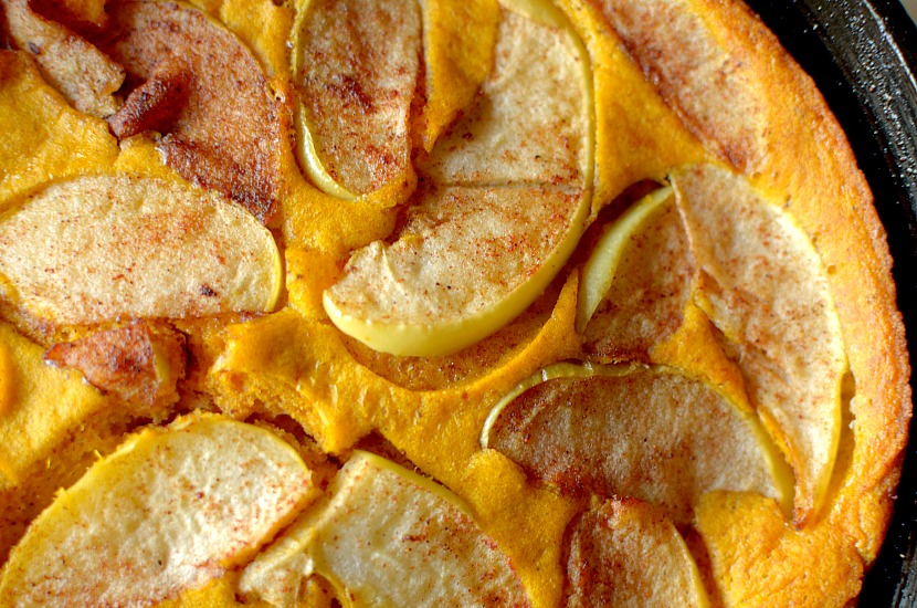 Paleo Pumpkin Cinnamon Apple German Pancake will be your new favorite weekend breakfast!  Only 8 ingredients, grain-free, dairy-free, gluten-free and no sugar added!