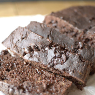 Got Pancake mix? Make this healthy pancake Mix Chocolate Zucchini Bread! It's made with only eight ingredients and is full of rich chocolate flavor! Also vegan + gluten-free options.﻿